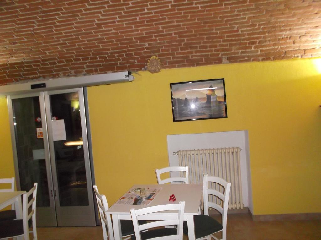 Il Gatto E La Volpe Hotell Avigliana Exteriör bild