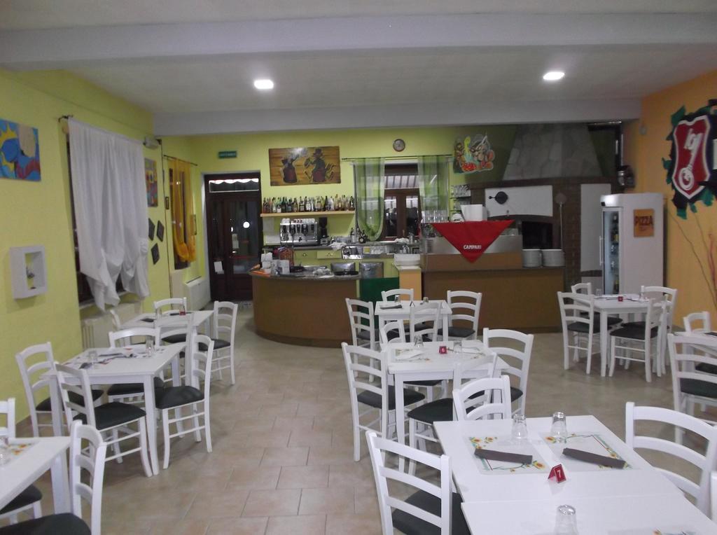 Il Gatto E La Volpe Hotell Avigliana Exteriör bild